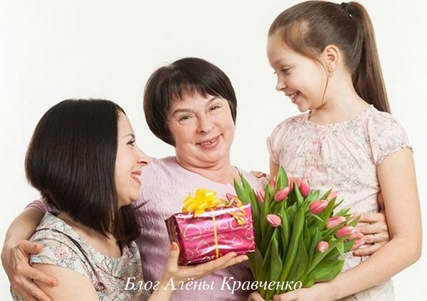 Какой подарок сделать бабушке на 8 марта своими руками от внука или внучки